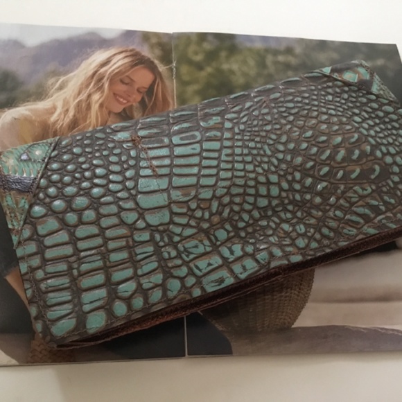 Weathered Soul Jewelry Artisan Crafted Copper Metallic Leather Clutch: Brand New - Picture 4 of 6